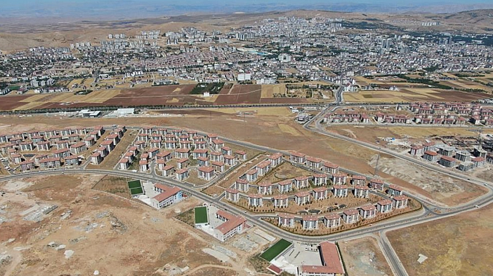 Elazığ’da Hazineye Ait 19 Taşınmaz Açık Artırmaya Sunuldu