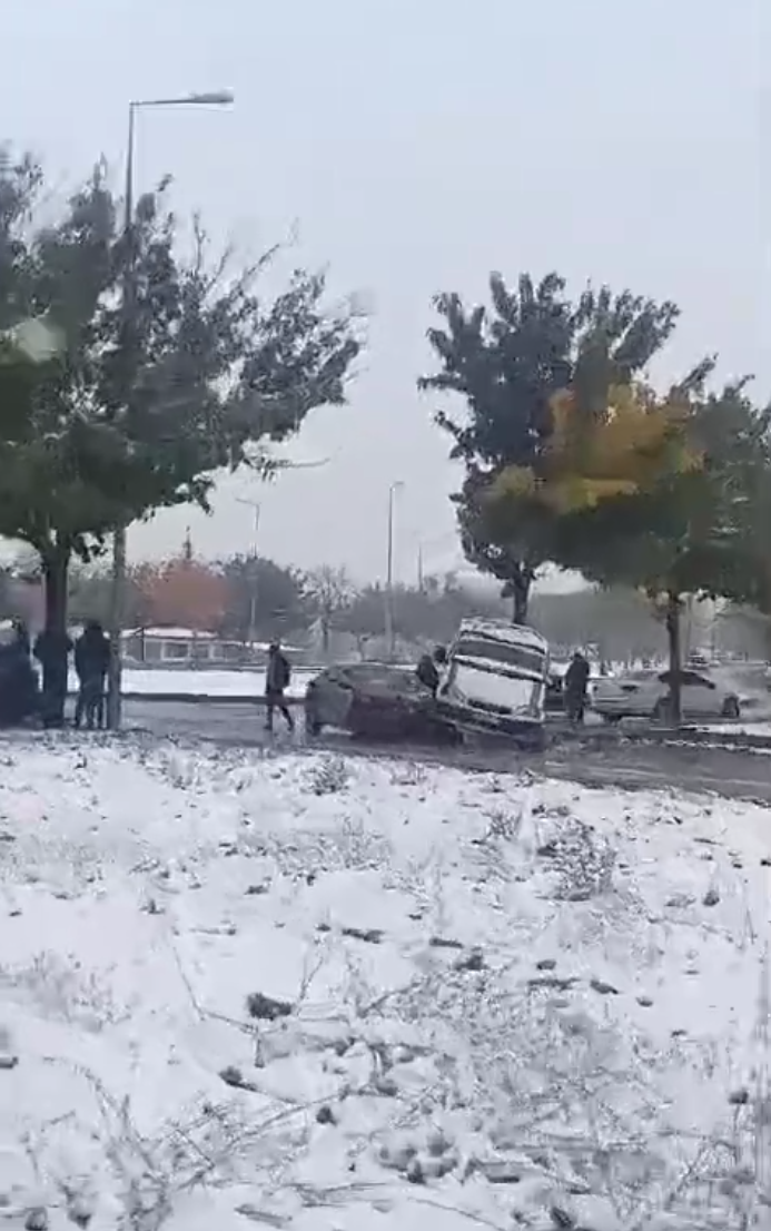 Elazığ’da Trafik Kazası: 2 Yaralı