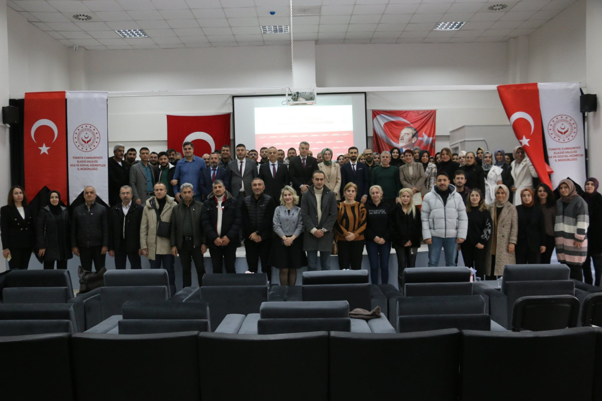 Elazığ’da Yenilikçi Hizmet İçi Eğitim Programı Başladı