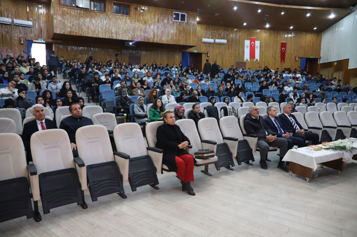 Fırat Üniversitesi'nde “Bağımlılık ve Bağımlılıkla Mücadele” Konulu Panel Düzenlendi