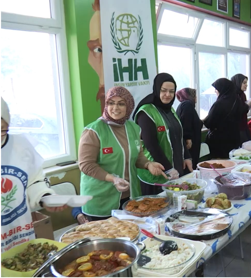 Mehmet Koloğlu Anadolu Lisesi’nde Hayır Kermesi